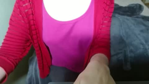 queenoftenderness online show from January 17, 7:44 pm