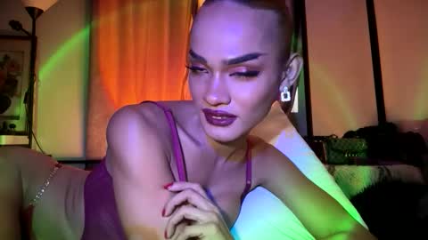 ValentinaMoone online show from February 28, 6:17 am