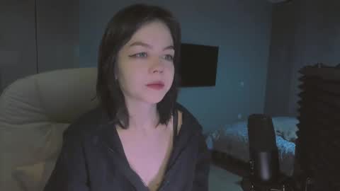 quietluxury online show from December 21, 10:43 am