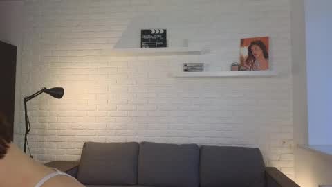 kiri online show from April 19, 3:13 pm