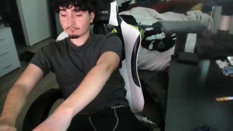 qwert4206 online show from March 11, 1:08 am