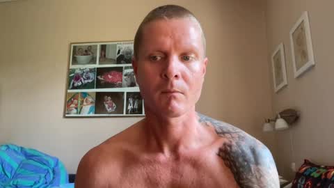 rabbit_eyes69 online show from August 9, 8:42 am