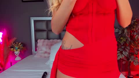 rachel_quinn_ online show from February 3, 6:40 am