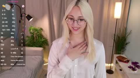 Karina online show from October 19, 9:41 pm