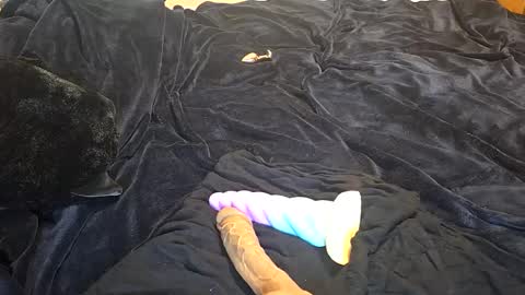 raerae02 online show from May 6, 11:38 am