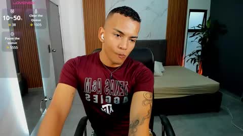 rafa_cruz online show from September 9, 11:54 am