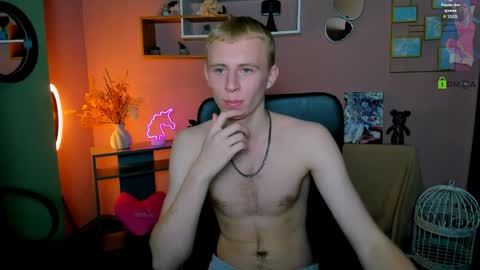 rafael online show from April 4, 12:45 pm