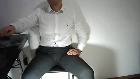 elenacam online show from May 19, 9:16 am