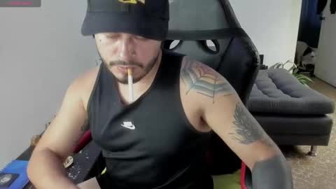 ragnar_lothbrok77 online show from November 17, 9:06 pm