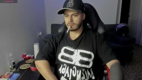 ragnar_lothbrok77 online show from February 3, 4:43 am