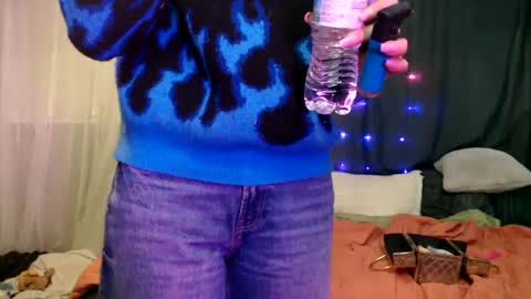    RAMONA Q   online show from January 21, 5:38 am