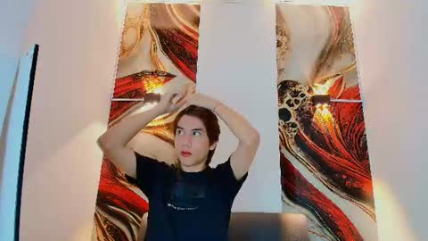 raphael_nyon1 online show from June 17, 3:55 am