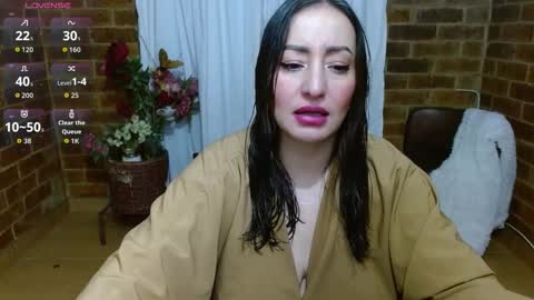 Raquel online show from March 27, 10:49 am