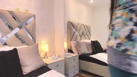 Raquel Moore  online show from November 28, 8:16 pm