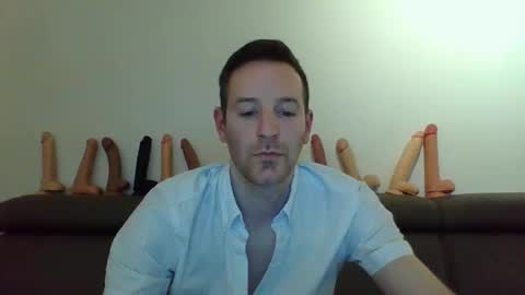 Thomas online show from March 15, 8:23 pm