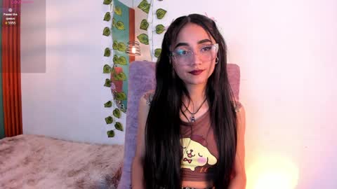 raven_smith_ online show from April 11, 7:02 am