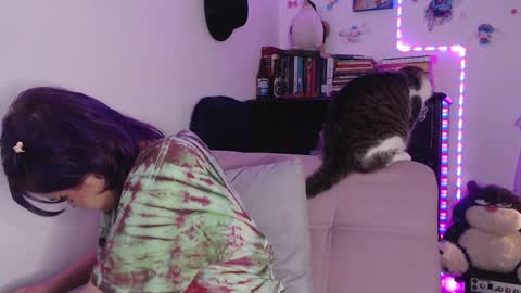 raventh_ online show from March 12, 4:30 am