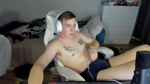 Ray online show from October 12, 8:21 pm