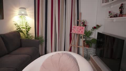 Raychell Black  online show from February 26, 4:10 pm