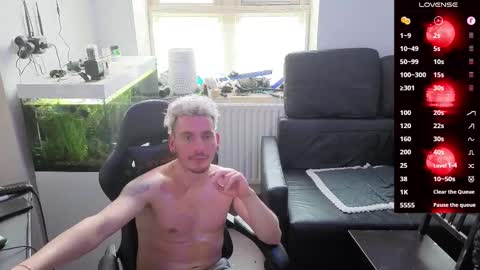 Rayzel online show from February 20, 12:40 pm