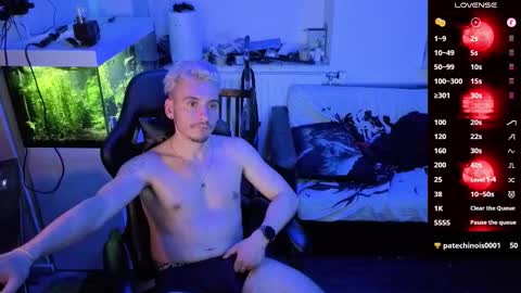 Rayzel online show from March 13, 1:53 am