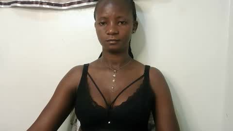 Snapshot of realqueen_ chatting on September 18, 4:27 am queen online show from September 18, 4:27 am
