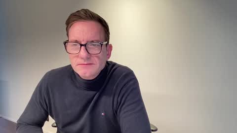 realstuff_ online show from December 11, 2:44 pm