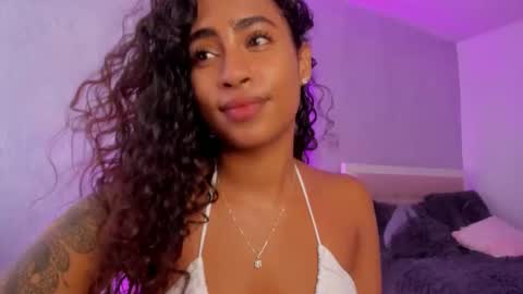 Snapshot of rebecaharrison111 chatting on December 2, 6:38 pm Rebeca online show from December 2, 6:38 pm
