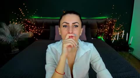 rebecca_diamonds online show from March 5, 7:50 am