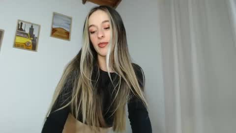 Snapshot of rebecca_johonsonn chatting on February 14, 1:23 am Becca Johnsoon online show from February 14, 1:23 am