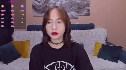 RebeccaWind online show from October 16, 12:05 pm