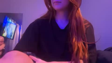 Redhead and BigPeenar online show from March 7, 3:50 am