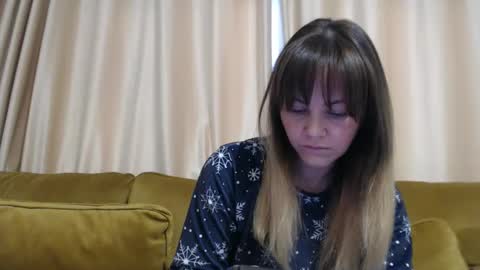 RedJessica online show from March 4, 6:21 am