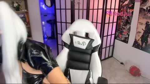 Lu Independiet model online show from November 28, 1:24 am