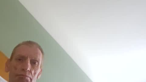 redrodridding online show from November 15, 1:46 pm