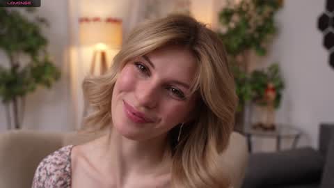 JessyinCherri yang online show from February 6, 7:45 am