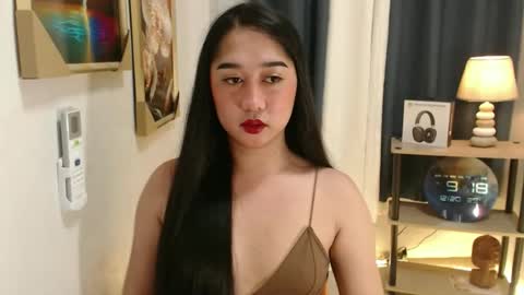 regine online show from December 20, 1:18 pm