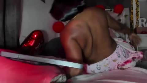 Reina online show from February 16, 6:54 am