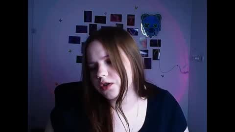 Reina online show from April 30, 6:51 am