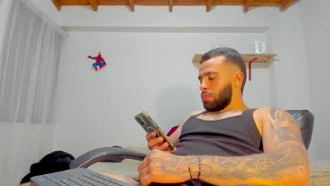 Rmy Steen online show from November 19, 2:11 am