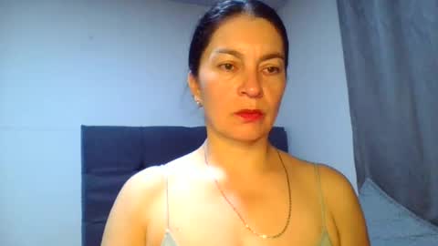 renata_hot1 online show from June 23, 2:41 am