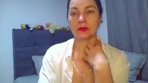 renata_hot1 online show from May 8, 2:28 am