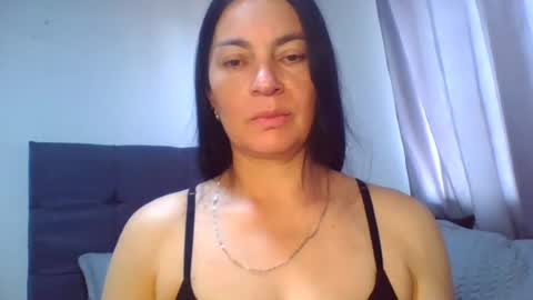 renata_hot1 online show from July 29, 9:37 pm