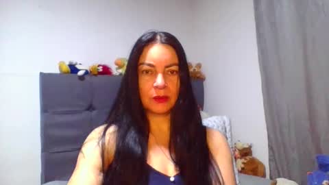 renata_hot1 online show from May 21, 11:00 pm