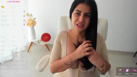 Snapshot of renata_t_ chatting on September 10, 8:21 pm RENATA online show from September 10, 8:21 pm