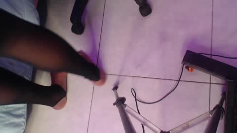 RENATA VALENTINA online show from April 18, 11:01 am