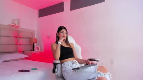 Renata online show from December 14, 1:06 pm