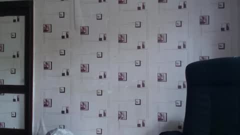 renataoia online show from October 16, 11:54 am