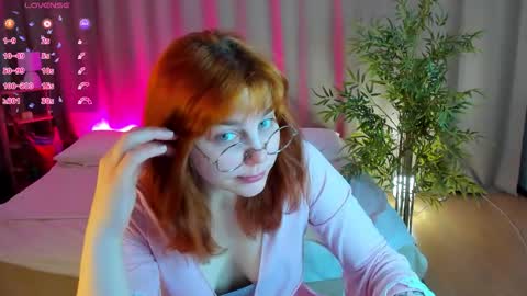 rene_shine online show from March 12, 5:06 pm