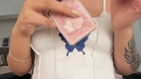 Renee Shelby online show from February 25, 9:04 pm